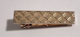 Vintage SWANK Gold Tone TIE BAR CLIP CLASP STAY Quilted Look Diamond Pat... - £9.41 GBP