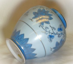 Andrea Sadek Blue Lotus Vase Gold Pin Lines Hand Painted 9618 Japan - $29.69