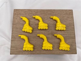 1997 Milton Bradley Cootie Game Replacement Pieces Lot of 6 Roller Skate Feet - £2.36 GBP