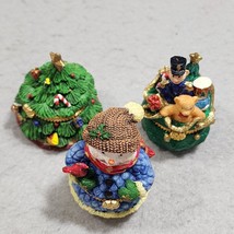Christmas Jewelry Trinket Boxes Lot of 3; Santa&#39;s Bag Christmas Tree Sno... - $737.38 MXN