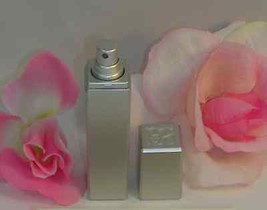 New Estee Lauder Pleasures Eau De Perfume Parfum .17 oz 5 ml Purse Trave... - £9.10 GBP