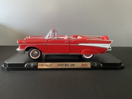 Road Signature 1957 Chevrolet BelAir 1:18 Scale Diecast Toy Car - Released: 2001 - £20.10 GBP