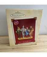 2005 Hallmark Keepsake &#39;&#39; Off to See The Wizard &#39;&#39; (Wizard of Oz) Orname... - $517.85 MXN