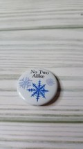 Vintage American Girl Grin Pin No Two Alike Snowflake Pleasant Company - £3.15 GBP
