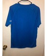 NEW Speedo Mens Small Raglan Polyester Short Sleeve Rash Guard Shirt UPF50 - $243.42 MXN