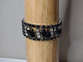 Very Pretty 7 Inch Black Rhinestone Weiss Bracelet - £47.96 GBP