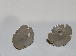 Small sand dollar stud earrings - £3.99 GBP
