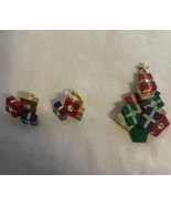 Avon Vintage Holiday Surprise Pin &amp; Clip On Earrings Set 1991 - $444.38 MXN