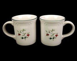 Set of 2 Pfaltzgraff Winterberry Porcelain Holiday Mugs, Hot Chocolate, Coffee - £19.31 GBP