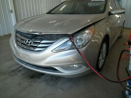 Chassis ECM Body Control BCM Center Dash VIN B Manual Fits 11-12 SONATA - $68.66