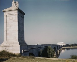 Lincoln Memorial viewed from across Potomac River Memorial Bridge Photo Print - £6.93 GBP+