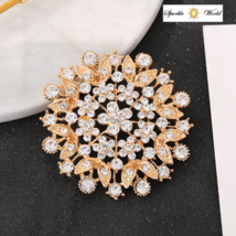 Exquisite Gold Zircon Flower Brooch for Women Fashion Pin Elegant Crystal Brooch - £10.36 GBP