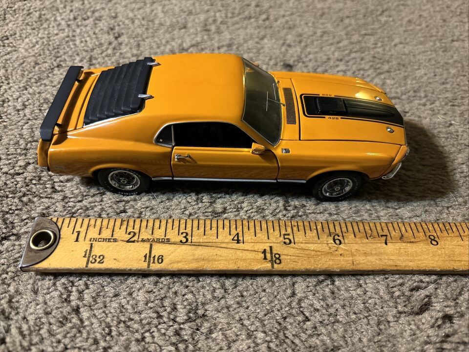 1970 Ford Mustang Mach 1 Franklin Mint 1/24 Scale Die Cast Car  yellow - £270.66 GBP