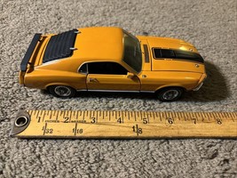 1970 Ford Mustang Mach 1 Franklin Mint 1/24 Scale Die Cast Car  yellow - £272.96 GBP