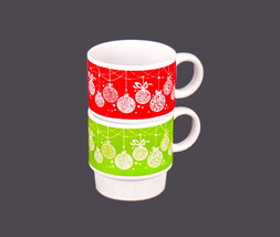 Pair of retro Christmas coffee or tea mugs. Red green with Christmas orn... - $41.42