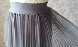 Gray Pleated Long Tulle Skirt Women Custom Plus Size Tulle Prom Skirt image 2