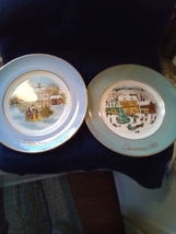 Avon Holiday plates - £9.99 GBP