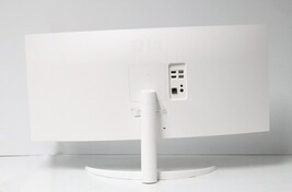 LG 34SR60QC-W 34" QHD (3440x1440) Curved Smart Monitor - White image 5