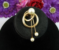 Atomic Glass Faux Pearl Beads Stems Spokes Circles Pin Vintage Brooch Goldtone - £10.37 GBP