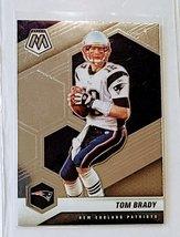 2021 Panini Mosaic Tom Brady Patriots Football Card AVM1 - £7.85 GBP