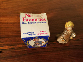 Nursery Favourites Wade England Willie Winkie Porcelain Figurine No.6 w/Box - £7.80 GBP