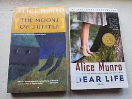2 Alice Munro PBs Dear Life 9780307743725 &amp; Moons of Jupiter 0679732705 - $8.90