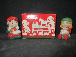 Avon Claus &amp; Company - Porcelain Collection - Santa&#39;s Helpers Salt &amp; Pepper - £3.90 GBP