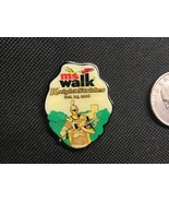 Walk For MS Lapel Pin Multiple Sclerosis Awareness Knight Strides 2006 - $175.54 MXN