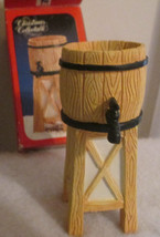 Christmas Village Porcelain Water Tower Village Accessory - €10,20 EUR