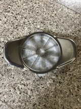 Pampered Chef Stainless Steel Apple Wedger Slicer Corer W/ Cover - $15.99