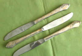 Oneida Tudor Plate Together Pattern 3 Dinner Knives 1956 Floral 8 5/8&quot;  - £9.74 GBP