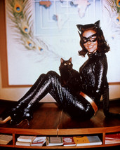 Lee Meriwether 16x20 Poster posing as Catwoman from Batman TV series - £15.97 GBP