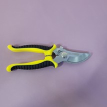 HAVONIX Pruning shears - Lightweight, and Durable for All Garden Tasks - $432.31 MXN