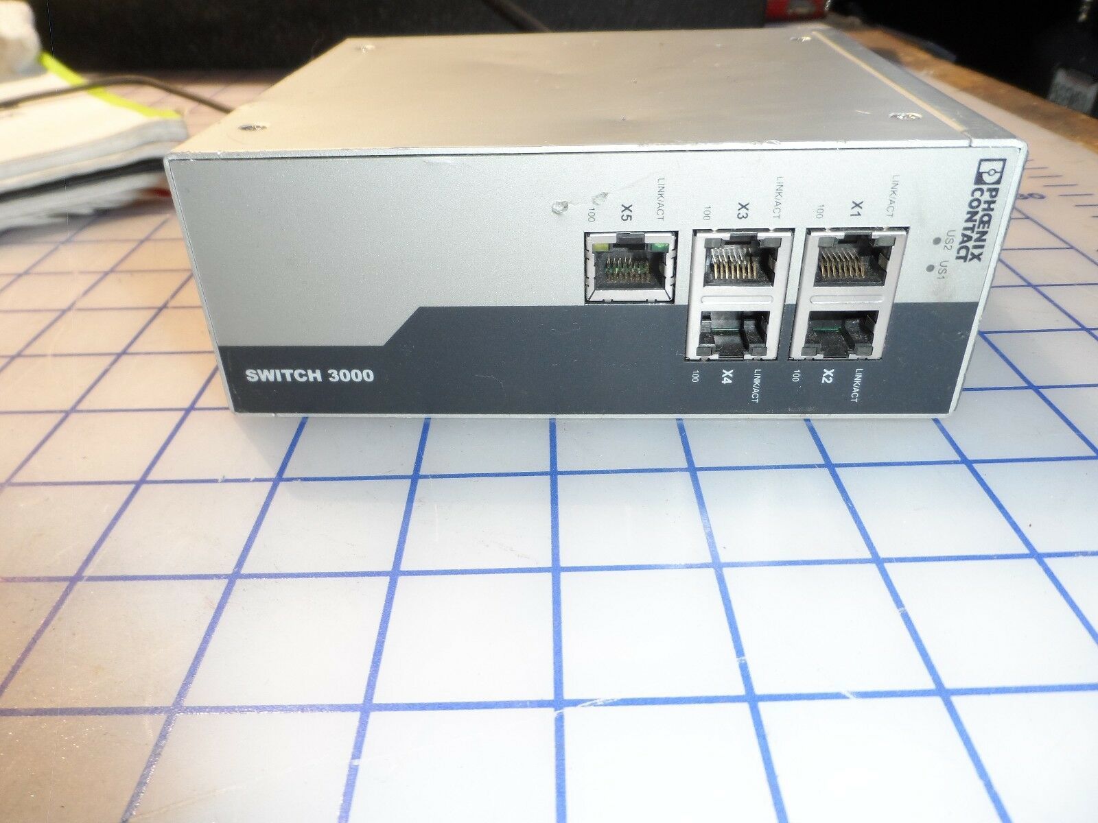 FL Switch 3005T Phoenix Contact Ethernet Switch 3000  2891032 - $130.89