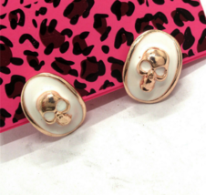 Betsey Johnson White Enamel Skull Face Punk Goldtone Post Earrings - £7.06 GBP