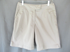 Nike Golf Fit Dry shorts   Size 8/medium  inseam 9-1/2&quot; walking Bermuda - $16.61