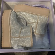 Madden Girl Women&#39;s Ease Winter Boots, Sand-multi, 5. New - $19.79