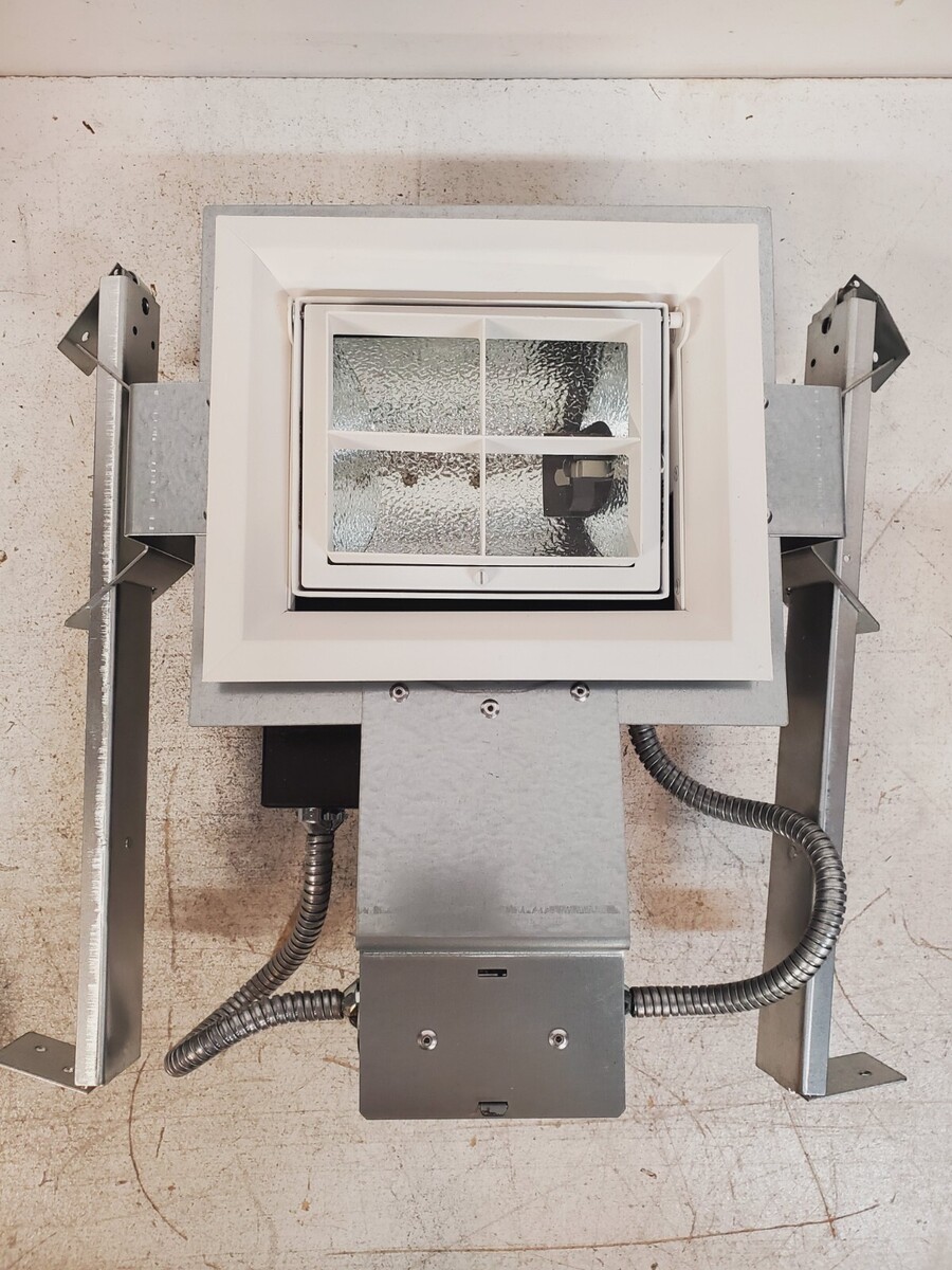 Amerlux Lighting Mini Cavaletto 4&quot; x 6&quot; QTP1x39MH UNV SQ J 120/277U - $73.30