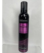 TRESemmé Plumping Mousse Total Volume for 24H Lift Body Hold #4 10.5oz - $186.86 MXN