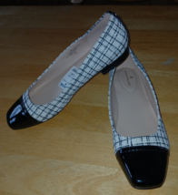 BANDOLINO LADIES BLACK/WHITE FABRIC FLAT W/PATENT TOE/HEEL/ACCENTS-10M-NWOB - $14.99