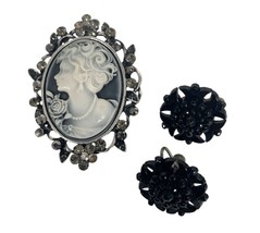 Vintage Victorian Cameo Brooch With Rhinestones &amp; Black Earrings Set - £15.41 GBP