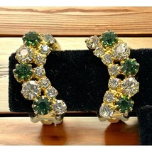 Faux Diamond Emerald Earrings Rhinestone Gold Tone 1 Inch Clip on Prong Set Vtg - £13.57 GBP