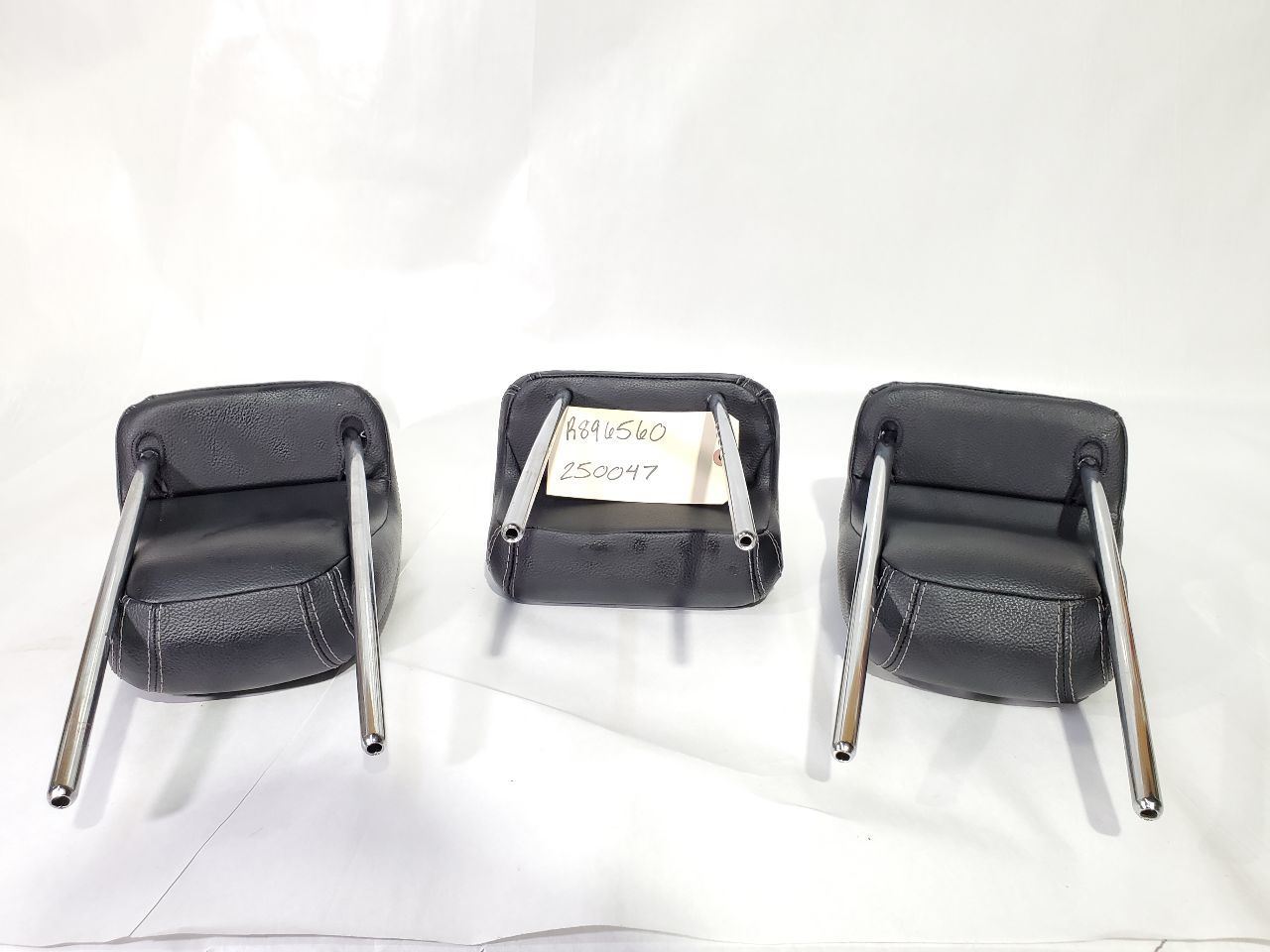 2013 Mercedes GL450 OEM Set Black Rear Left Right And Center Headrest  Item image 4