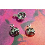 10 Pumpkin Charms Pendants Jack O Lantern Antiqued Silver Halloween Charms  - $5.93