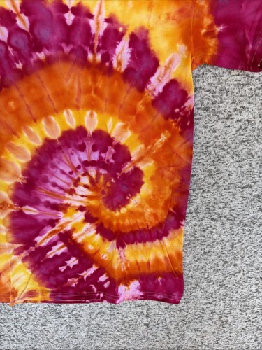 NEW Gilden Women’s Pink Yellow Orange Spiral Tie Dye Short Sleeve Shirt MEDIUM Item image 5