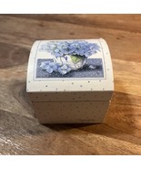 Marjolein Bastin Nature&#39;s Sketchbook-Hallmark- Music Box  Plays Ode to J... - $223.31 MXN