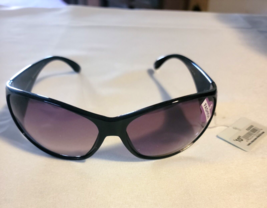 Piranha Womens Fashion Sunglasses Bling Style # 62000 Black Wrap - £7.01 GBP