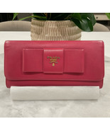 PRADA CONTINENTAL ZIPPER WALLET WITH BOW IN EXCELLENT CONDITION WITH COA - $553.57 CAD