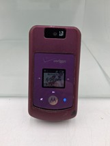 Motorola Moto Purple and Silver ( Verizon ) Flip Phone - Very Rare Color - $938.55 MXN