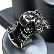 Size 8 Unisex 316L Stainless Steel High Polish Signet Skull Ring with Bat Wings - $24.00